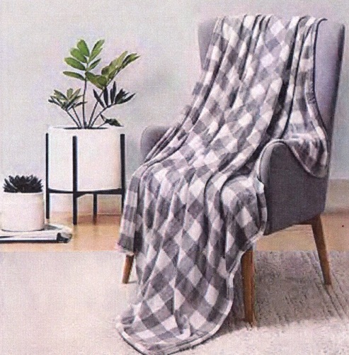 #3694 Grey Checked Fleece Throw 